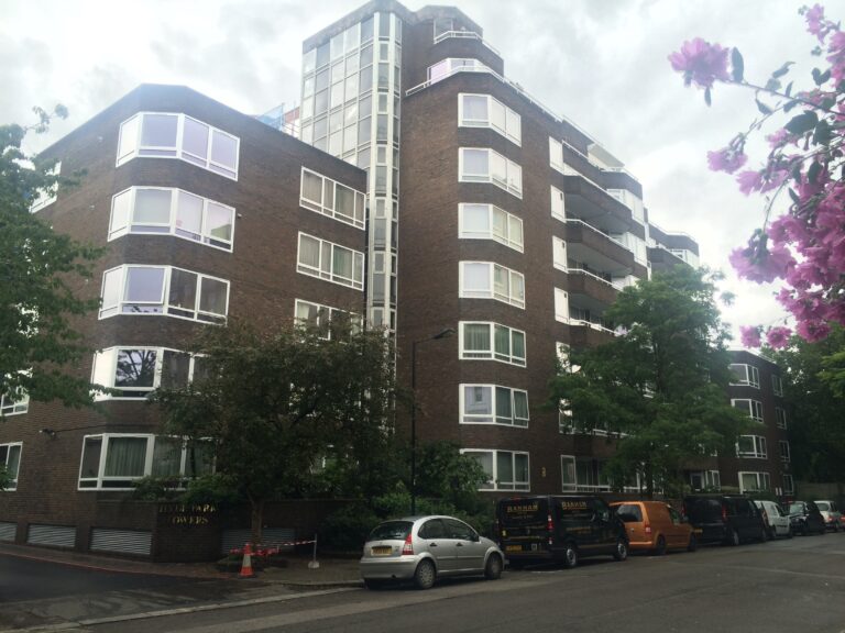 Replacement aluminium windows at Hyde Park Towers in London